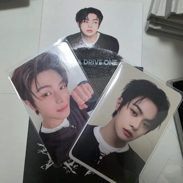 [BUNJANG] Alphadriveone Rio Hissing Photocard Set (2 Types) / 알파드라이브원 리오 히싱 hissing 포카 2종 set 히씽 앨범 세트
