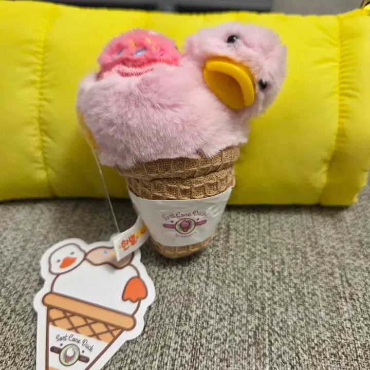 [BUNJANG] Soft Cream Duck Plush Toy Keychain / 소프트콘덕 인형 핑크 오리인형 키링