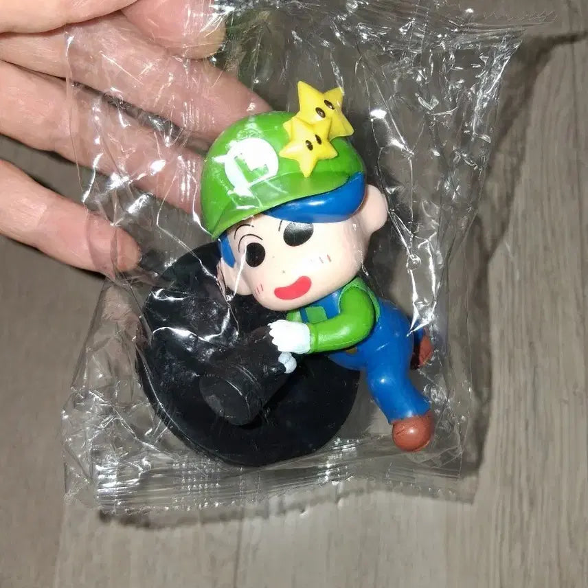[BUNJANG] Crayon Shin-chan x Luigi Collaboration Figure / 짱구는못말려x루이지 피규어 새상품(무료배송)