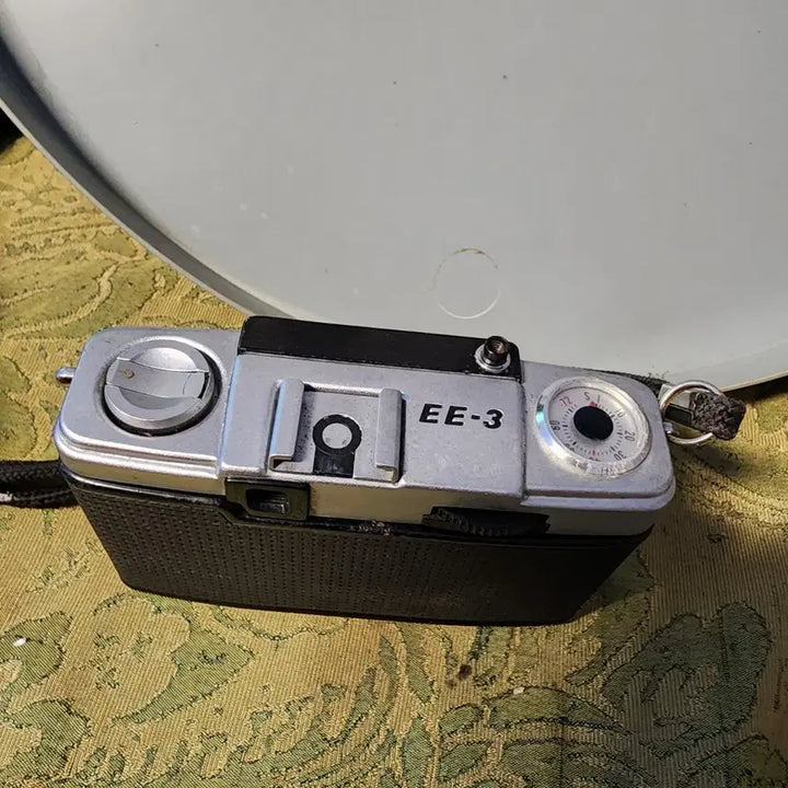 [BUNJANG] 1973 Olympus Pen EE-3 Half-Frame Film Camera (Japan) / 1973년 Japan 빈티지 하프프레임 필름 카메라, 올림푸스 펜 EE-3찍어보지 않아 작동상태 알수없어요 50000원