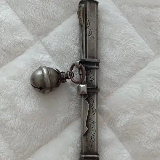 [BUNJANG] Antique Silver Ceremonial Dagger with Chopsticks / 아주 오래된 젓가락이 달린 은장도