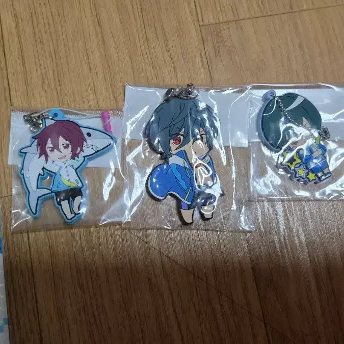 [BUNJANG] Free! Clear File, Postcard, Keyring Bundle Set / 프리(free!) 클리어파일,엽서,키링 일괄