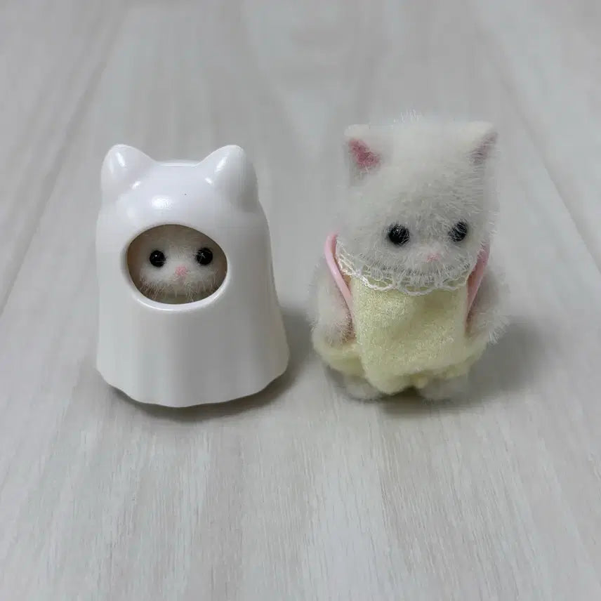 [BUNJANG] Sylvanian Families Blind Bag Persian Ghost Cat &amp; Turtle Cat / 실바니안 블라인드백 페르시안 유령고양이 거북이고양이