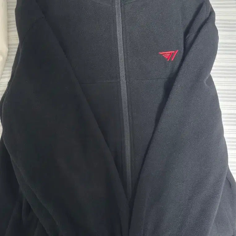 [BUNJANG] T1 Fleece Jacket - Size S / T1 티원 후리스 S