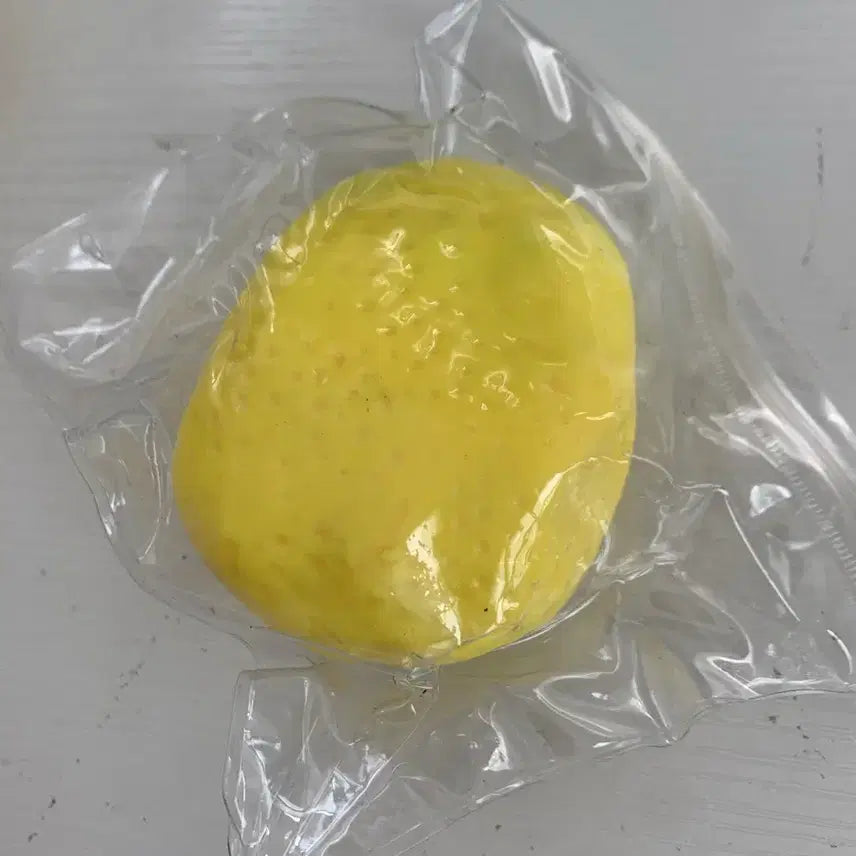 [BUNJANG] Lemon Crunch Squishy Color Changing Toy / (안뜯은새거)레몬크런치슬랑이 색깔변하는말랑이