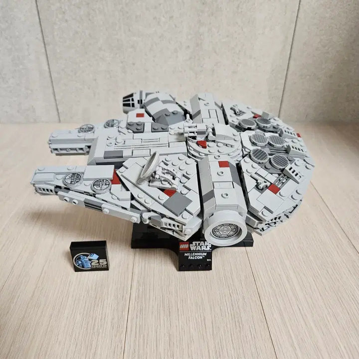 [BUNJANG] LEGO Star Wars Millennium Falcon 75375 / 레고 스타워즈 75375 판매합니다