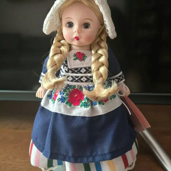 [BUNJANG] Madame Alexander Traditional Costume Doll / 마담알렉산더