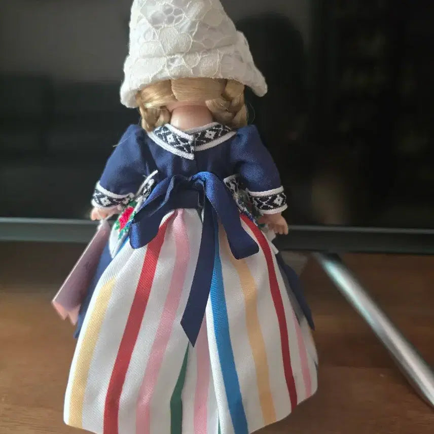 [BUNJANG] Madame Alexander Traditional Costume Doll / 마담알렉산더