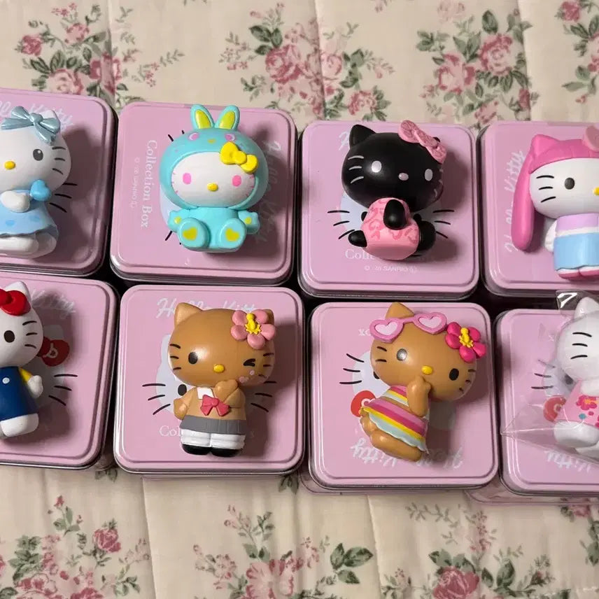 [BUNJANG] Hello Kitty Collection Tin Case Bundle Set / 일괄:) 헬로키티 컬렉션 틴케이스 팝니다