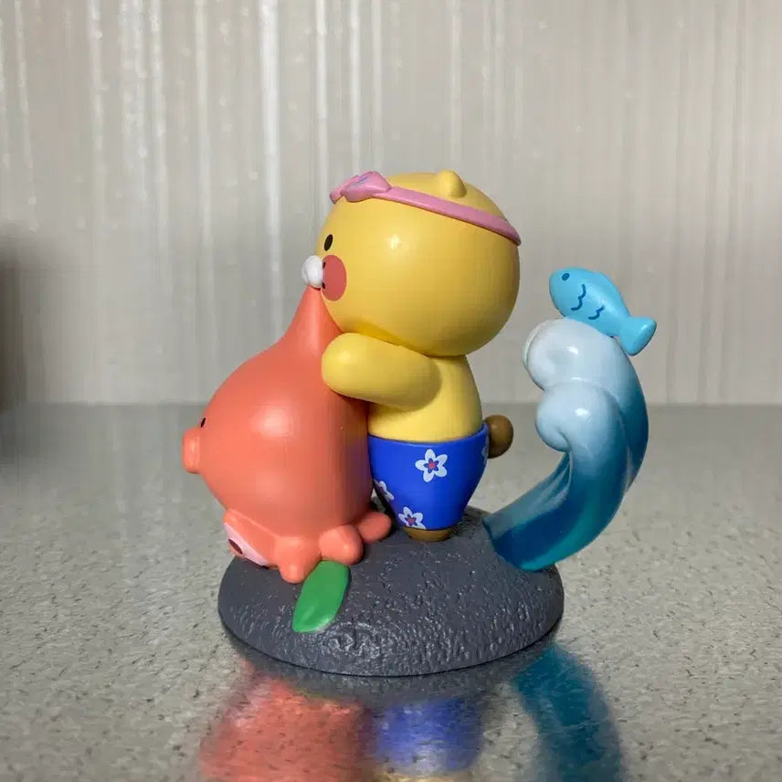 [BUNJANG] Kakao Ryan Jeju Surfing Figure (Damaged) / 카카오 춘식 제주 피규어 서핑 하자품