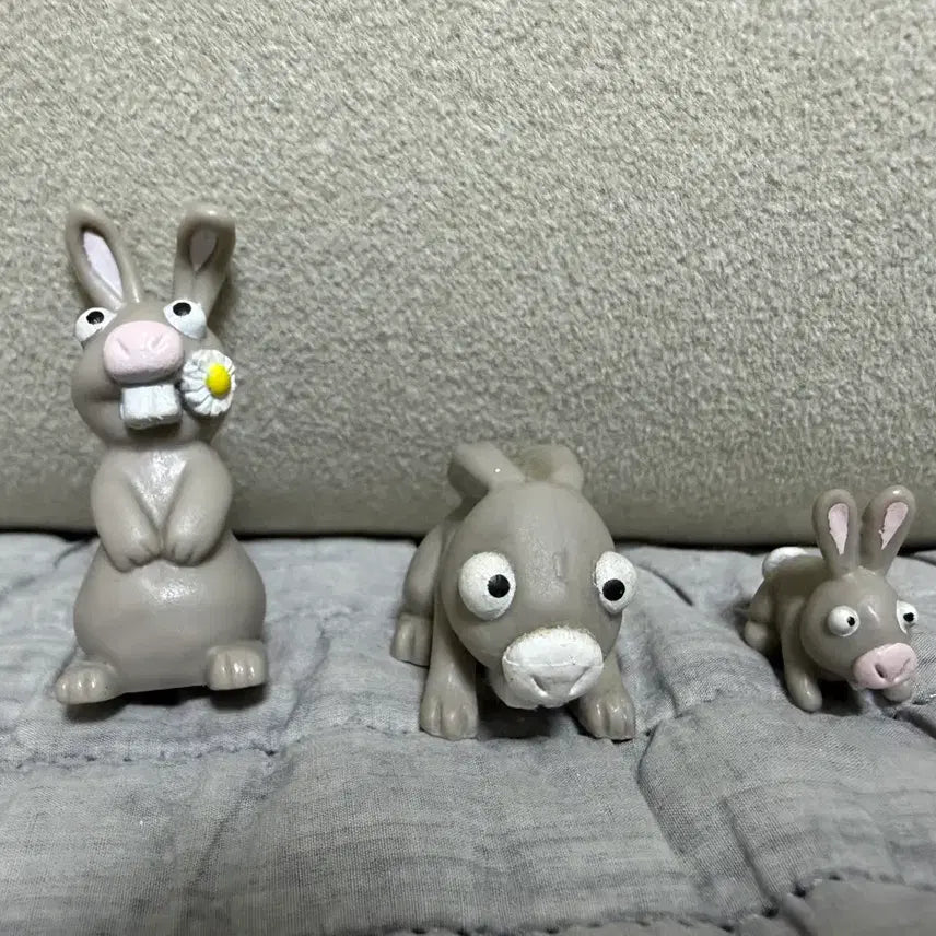 [BUNJANG] Wallace &amp; Gromit Grey Rabbit Figure 3-Piece Bundle Set / 월레스와 그로밋 회색토끼 피규어 3종 일괄판매