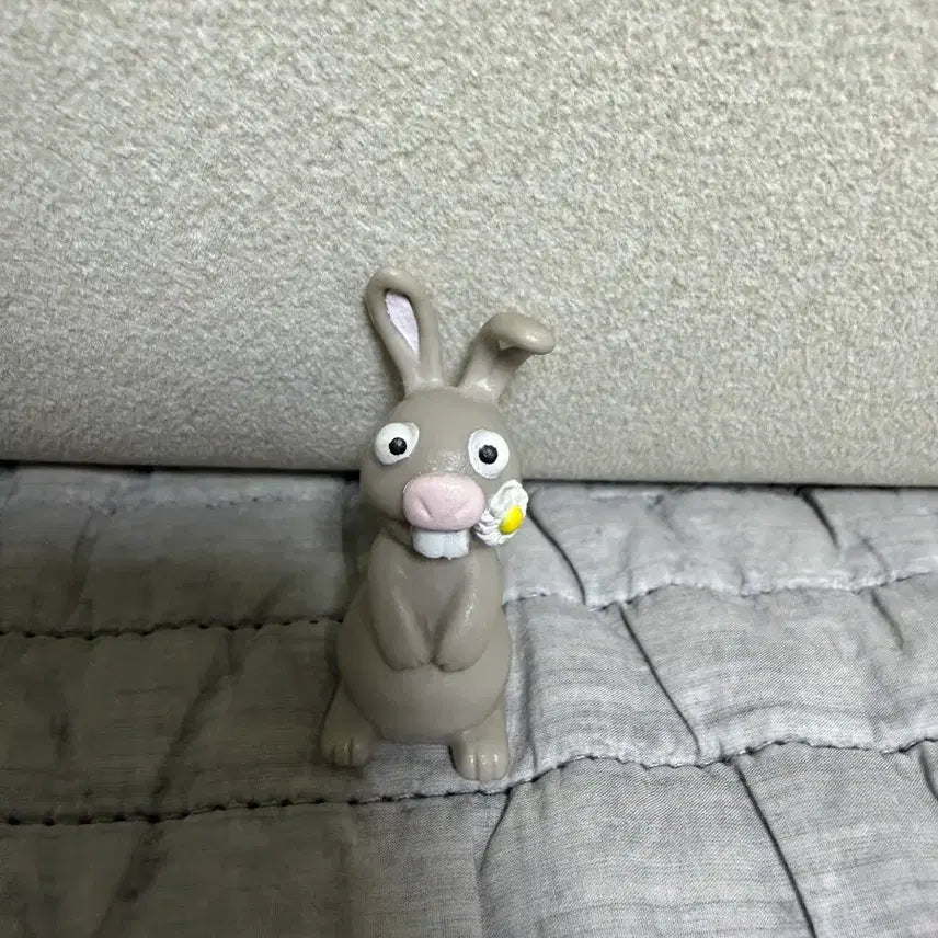 [BUNJANG] Wallace &amp; Gromit Grey Rabbit Figure 3-Piece Bundle Set / 월레스와 그로밋 회색토끼 피규어 3종 일괄판매