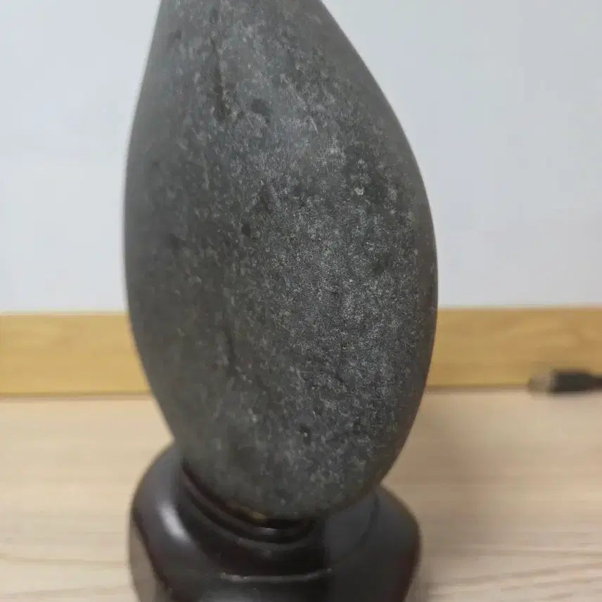 [BUNJANG] Natural Black Stone Decorative Piece / 장식용 원석 흑돌
