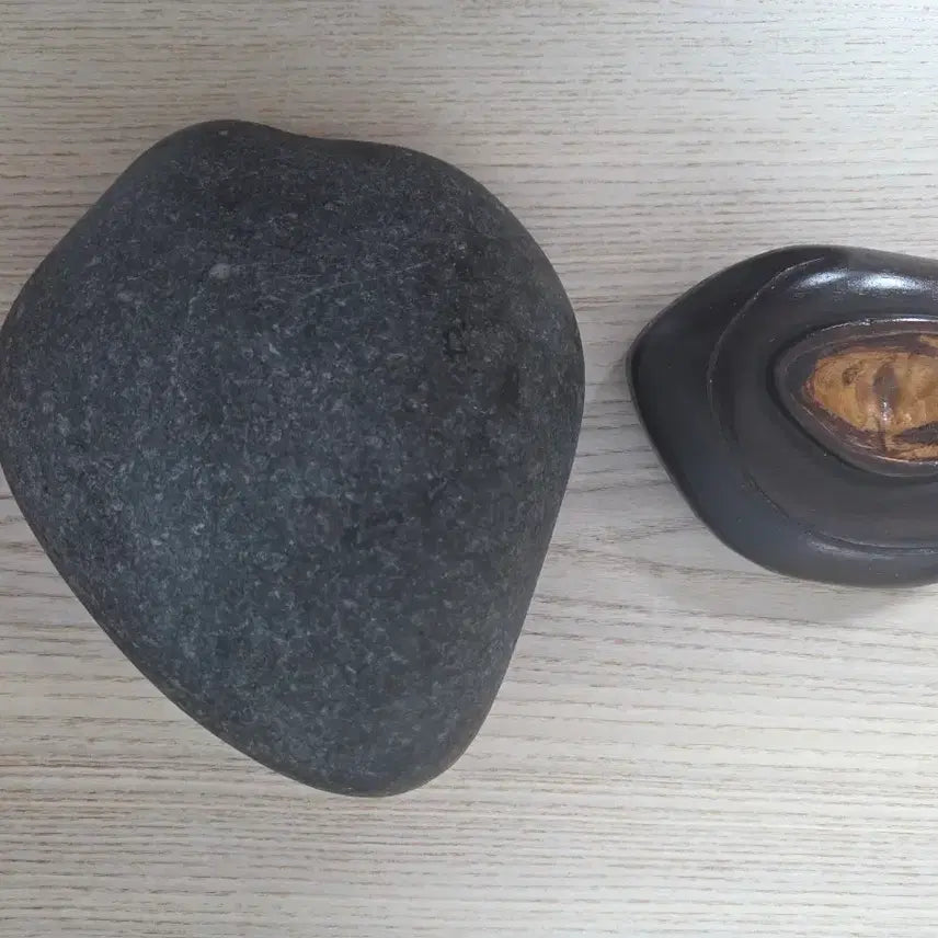 [BUNJANG] Natural Black Stone Decorative Piece / 장식용 원석 흑돌