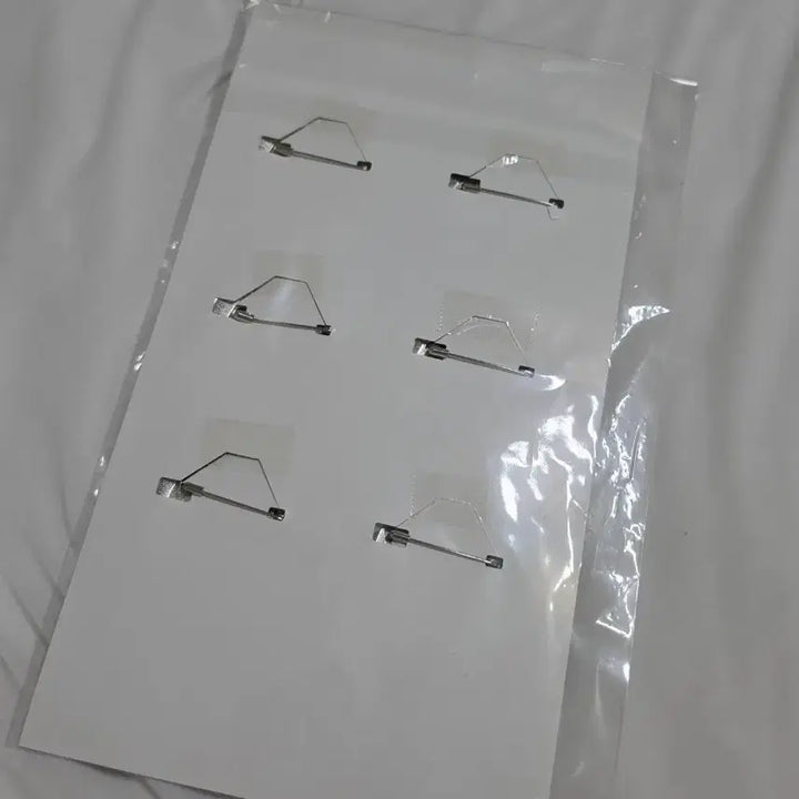 [BUNJANG] Attack on Titan Hitch Levi 6 Types Set Limited Can Badges (Sealed) / [미개봉] 진격의거인 히타 한정 리바이 캔뱃지 6종 일괄