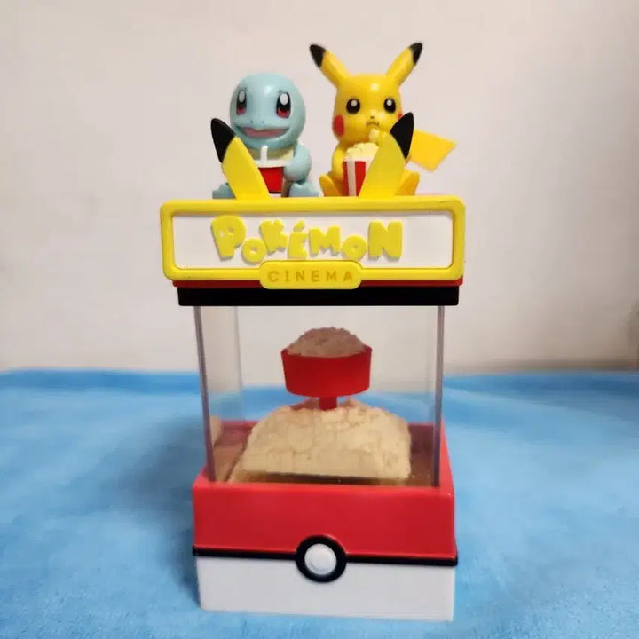 [BUNJANG] Pokemon Cinema Pikachu &amp; Squirtle Figure Snow Globe / 포켓몬 시네마 피카츄 꼬부기 피규어 스노우볼