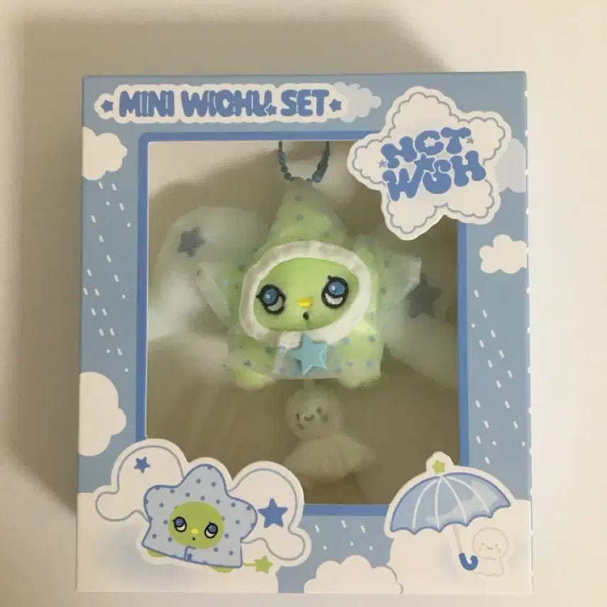 [BUNJANG] NCT WISH Summer Exhibition Wechuu Mini Raincoat Sealed / *미개봉* 엔시티위시 여름 전시회 우비 위츄 미니 위츄 양도