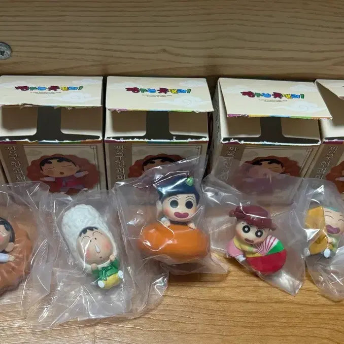 [BUNJANG] Crayon Shin-chan Traditional Korean Sweets Set (5 Types) / 짱구 한과 세트 5종 (박스만 개봉)