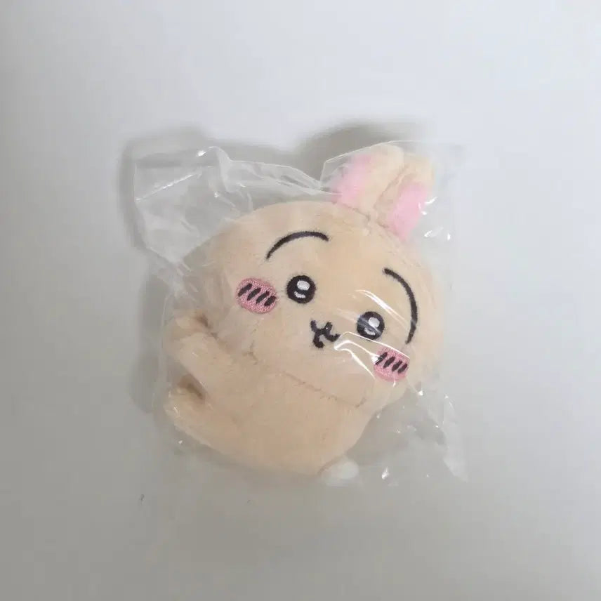 [BUNJANG] Chiikawa Usagi Clip Plush Doll Gacha / 치이카와 먼작귀 클립 인형 가챠 우사기