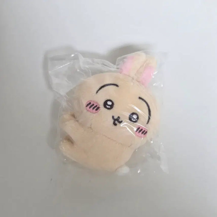 [BUNJANG] Chiikawa Usagi Clip Plush Doll Gacha / 치이카와 먼작귀 클립 인형 가챠 우사기
