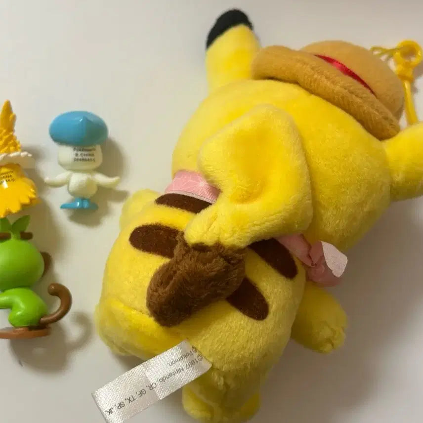 [BUNJANG] Pokemon Travel Pikachu Mascot Mini Figure Bundle Set / 여행 피카츄 마스코트 포켓몬 미니피규어 일괄