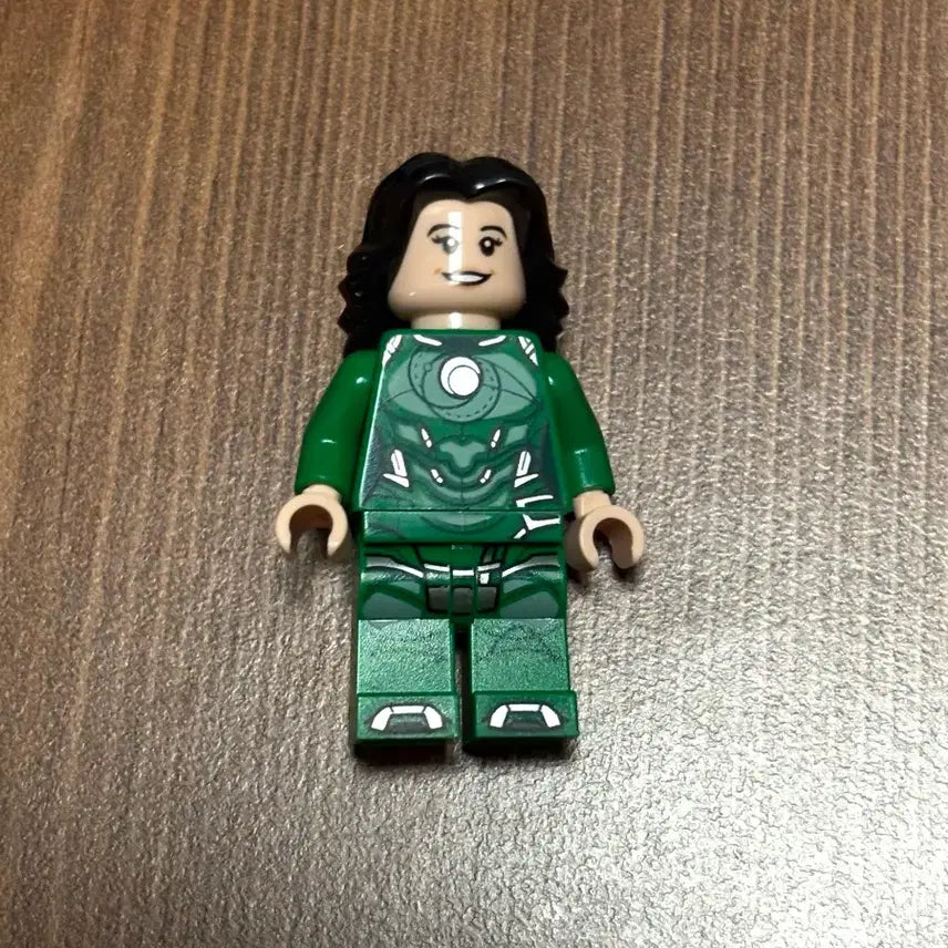[BUNJANG] Lego Marvel Eternals Sersi Figure / 레고 마블 이터널스 세르시 피규어