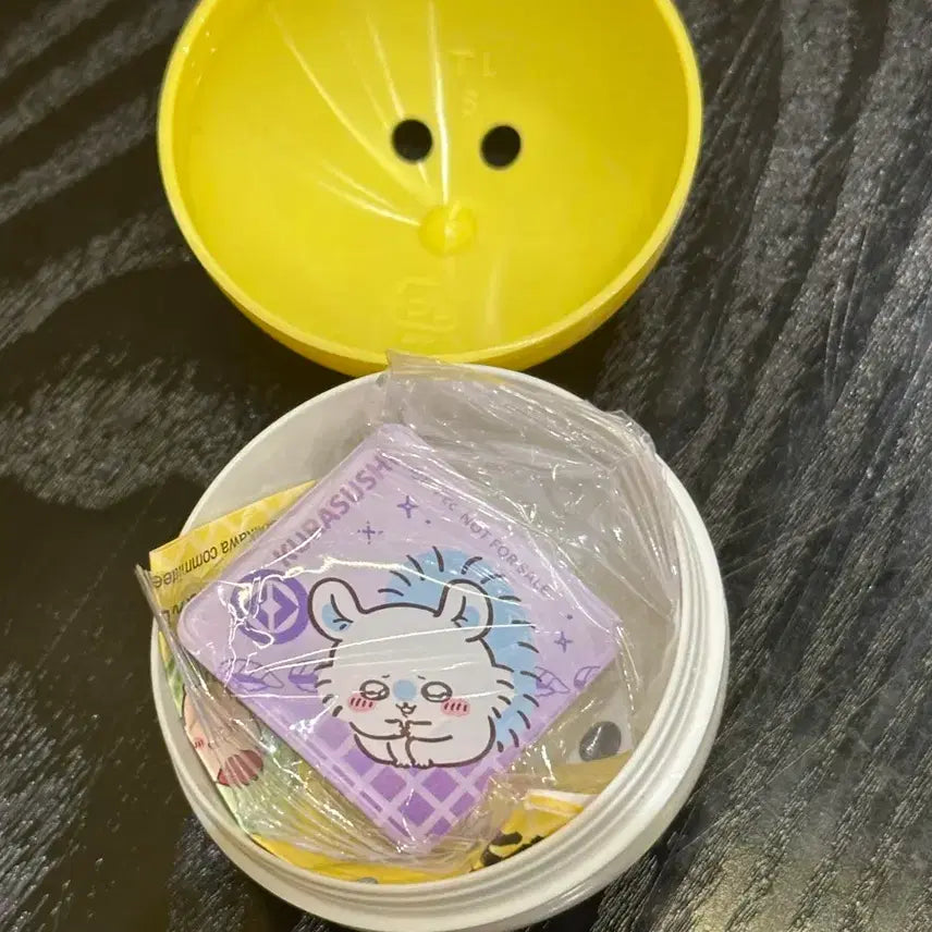 [BUNJANG] Kurazushi x Momonga Acrylic Magnet / 쿠라스시 콜라보 모몽가 아크릴마그넷
