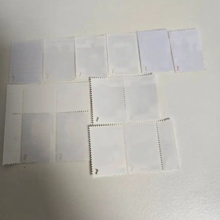 [BUNJANG] Perforated Standard Postage Stamps (12 stamps) / 천공 보통우표 12매 판매합니다