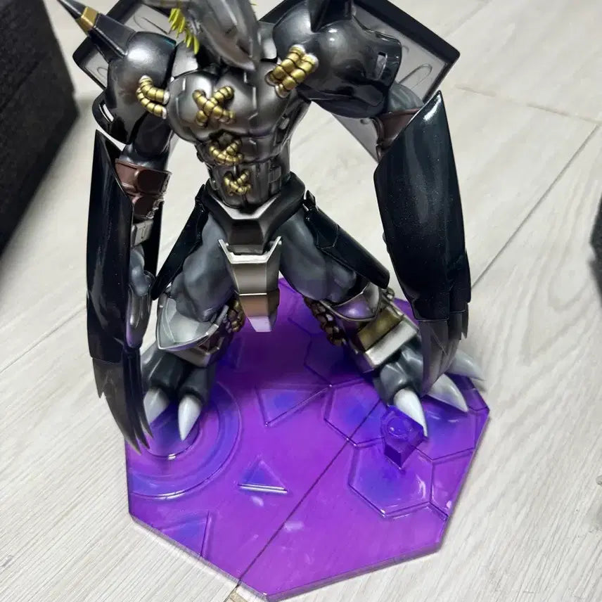 [BUNJANG] Miman Blackwargreymon Reproduced Action Figure / MiMAN 블랙워그레이몬 복각