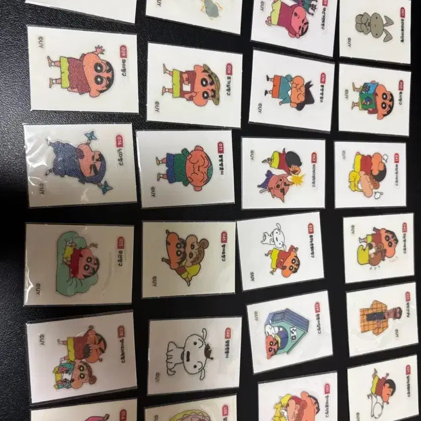 [BUNJANG] Crayon Shin-chan CGBG Seal Bundle Set (24 Types, No Duplicates) / 짱구 젤리 띠부씰 24종 무중복 일괄