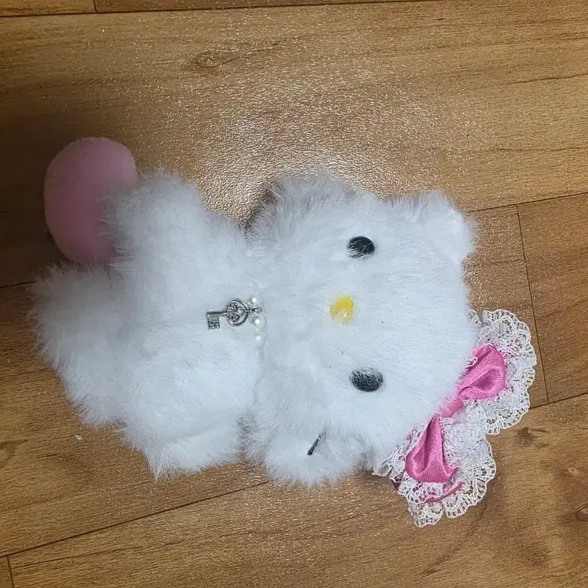 [BUNJANG] Philly Philly X Sanrio Charmmy Kitty Shining Doll Keyring / 필리필리 챠미키티 샤이닝 인형 키링 산리오 올리브영 콜라보