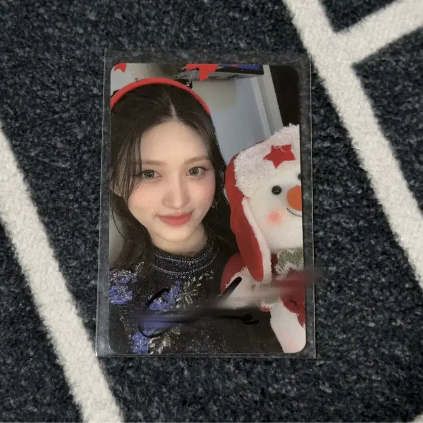 [BUNJANG] IVE Gaeul Signed Lucky Draw Photocard Soundwave / 아이브 가을 포카 마인 베디 사인포카 싸포 사웨 사운드웨이브