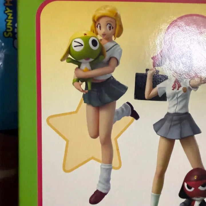 [BUNJANG] Keroro Frog Holding Gero Figure / 케로로 모아 피규어