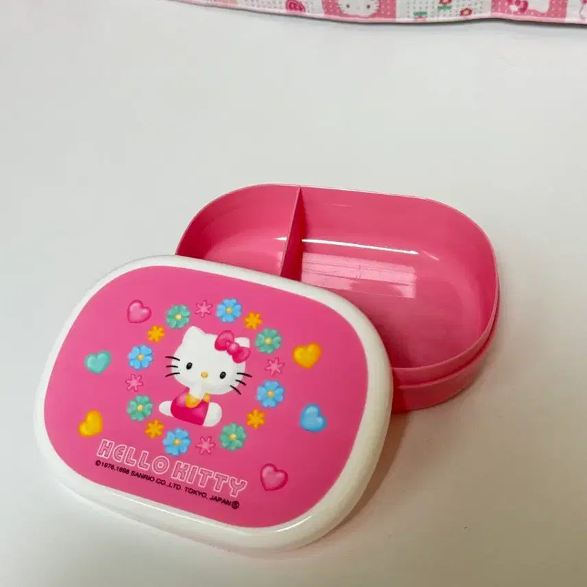 [BUNJANG] Vintage Hello Kitty Storage Box (Lunchbox) / 특가)고전키티소품보관함(도시락)