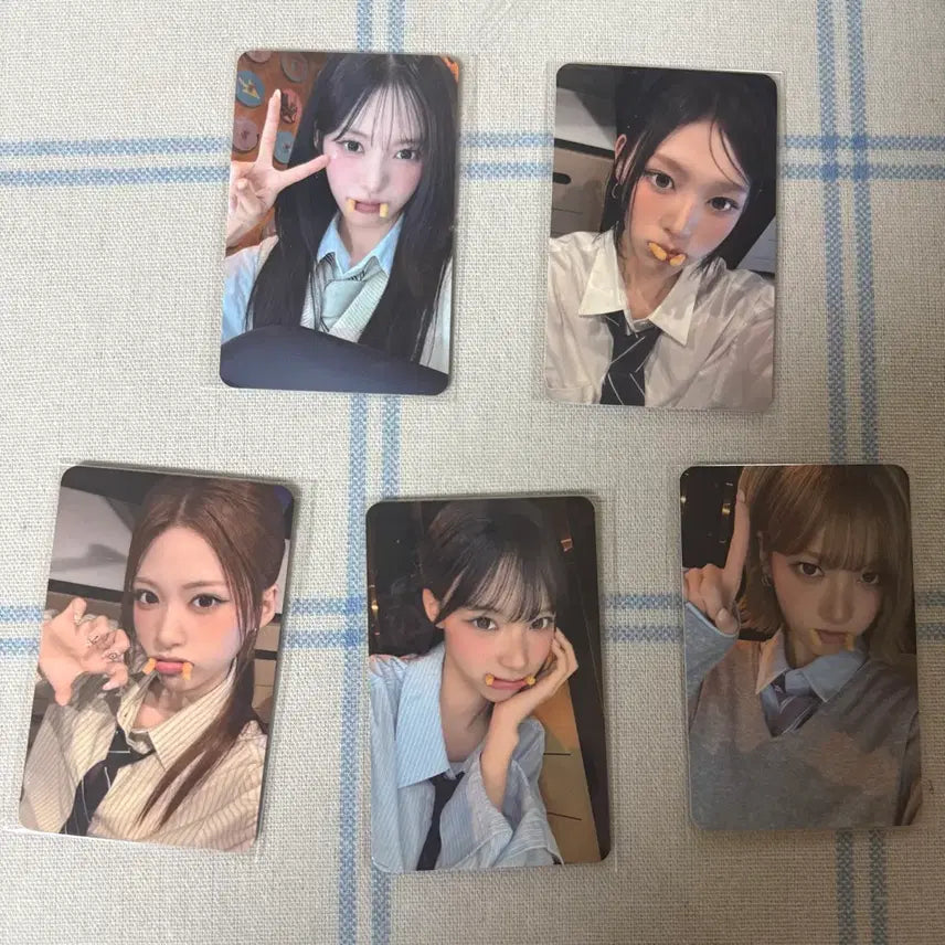 [BUNJANG] LeSserafim Eunchae "Shrimp Cracker" POB Photocard Set Sealed / 리센느 미공포 새우깡 포카 세트 미개봉