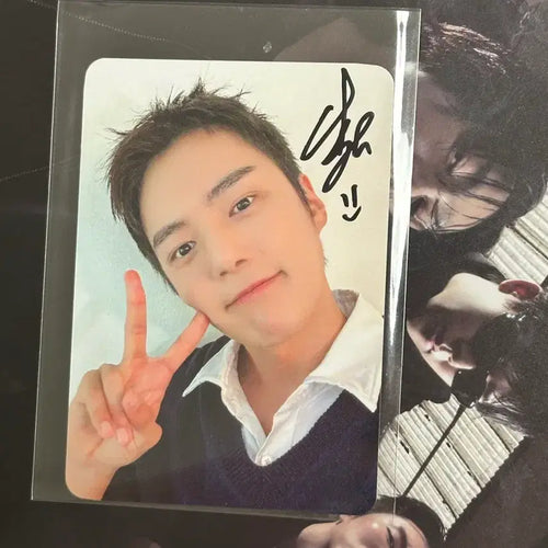 [BUNJANG] Monsta X The Phase Soundwave Lucky Draw Signed Photocard (Minhyuk) / 몬스타엑스 The Phase 사운드웨이브 사웨 팬싸 당첨자 싸인 포카