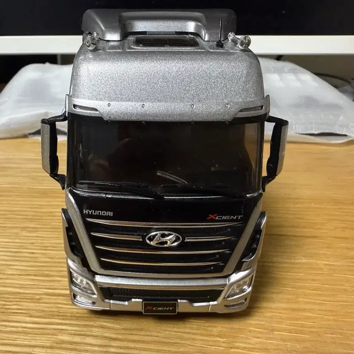 [BUNJANG] Xient Tractor Mini Car Diecast / 엑시언트 트랙터 미니카. 다이캐스트