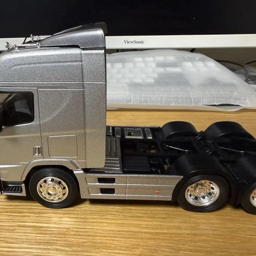 [BUNJANG] Xient Tractor Mini Car Diecast / 엑시언트 트랙터 미니카. 다이캐스트