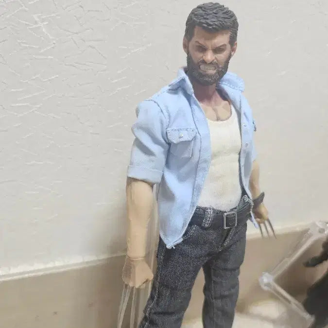 [BUNJANG] Wolverine Logan Action Figure / 울버린 로건 액션 피규어