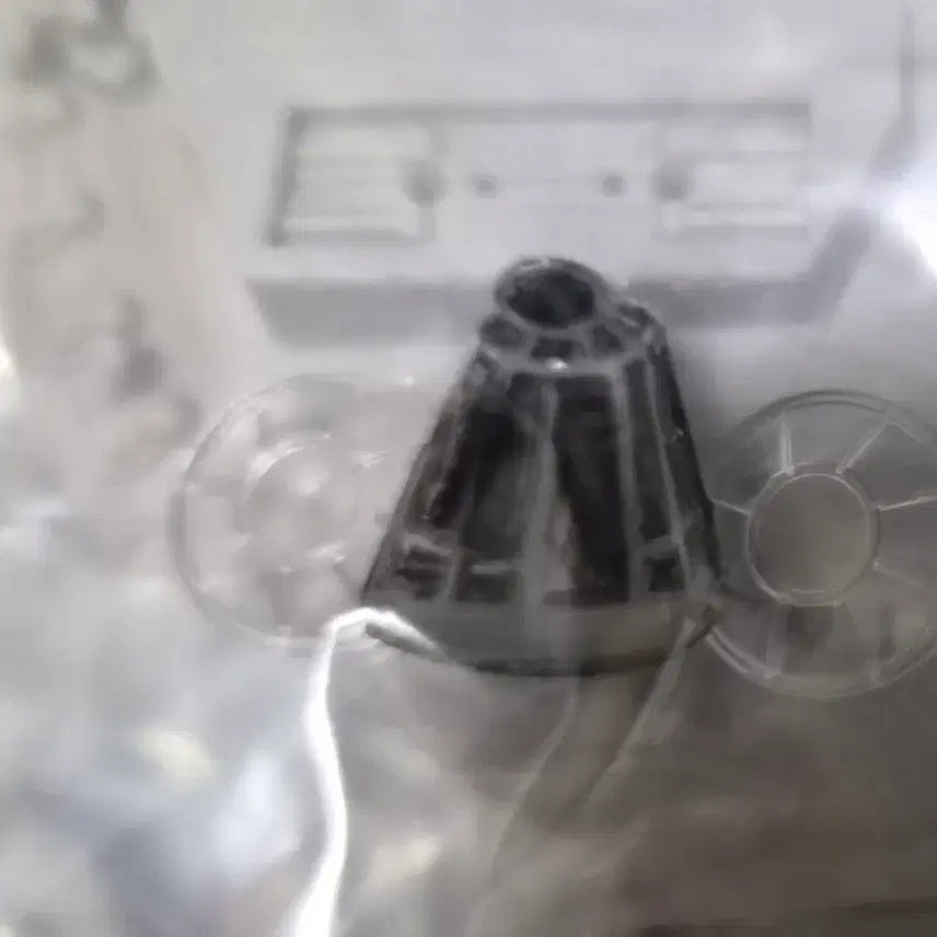 [BUNJANG] Fine Molds Star Wars Millennium Falcon 1:144 Scale Plastic Model Kit (Sealed) / 파인몰드 스타워즈 밀레니엄 팔콘 1:144 프라모델 미개봉