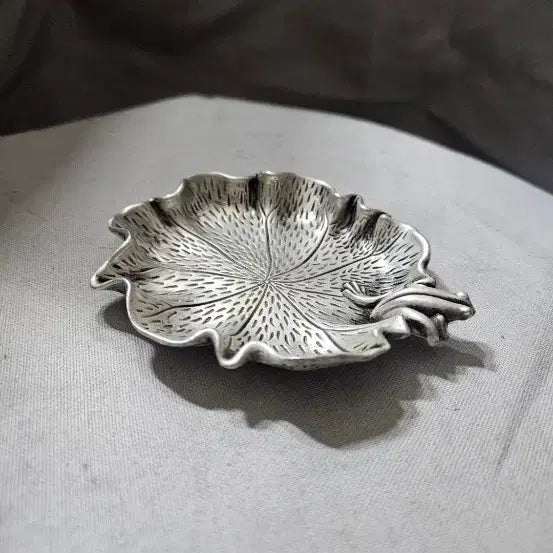 [BUNJANG] Silver Metal Frog and Lotus Leaf Brush Washer / 은색 금속제 개구리 연잎형 필세,입체 문양 문방구
