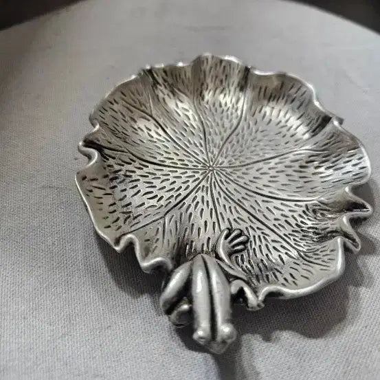 [BUNJANG] Silver Metal Frog and Lotus Leaf Brush Washer / 은색 금속제 개구리 연잎형 필세,입체 문양 문방구