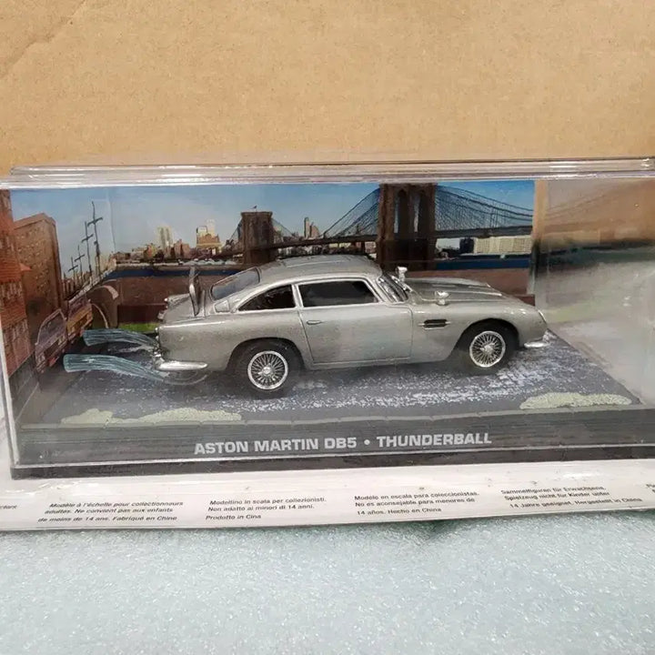 [BUNJANG] 1/43 Aston Martin DB5 007 James Bond Diecast Model / 1/43 애스턴 마틴 DB5 007 영화 다이캐스트