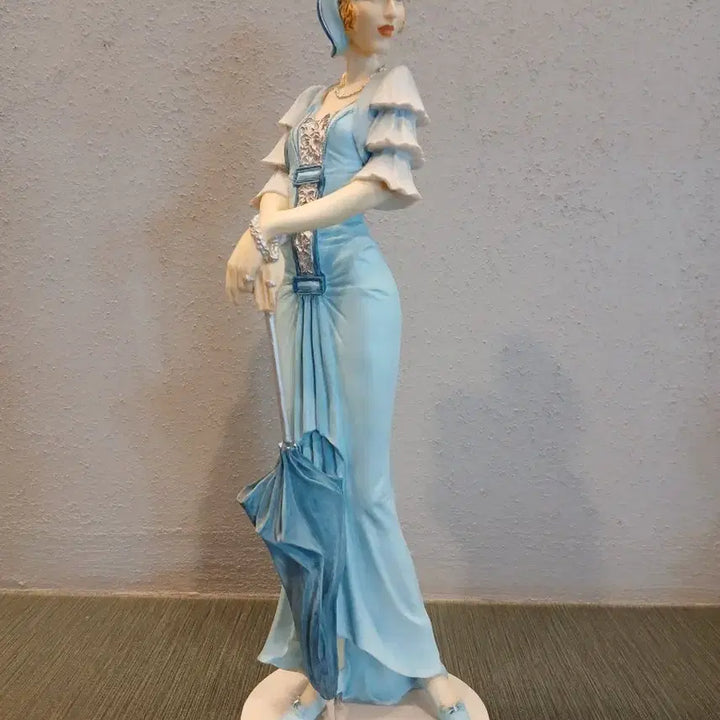 [BUNJANG] Royal Doulton Classique Large Figurine - Elizabeth / 로얄던튼클랙식 피겨린대형(엘리자베스)
