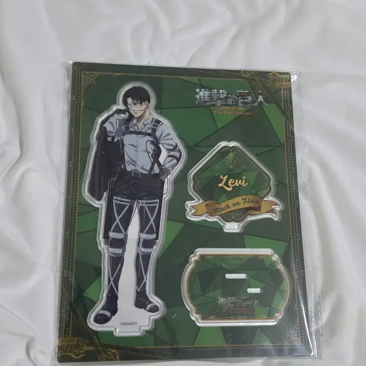 [BUNJANG] Attack on Titan Levi Final Arc Acrylic Stand (Sealed) / [미개봉/정가이하]진격의거인 리바이 파이널 아크릴 스탠드 진격거