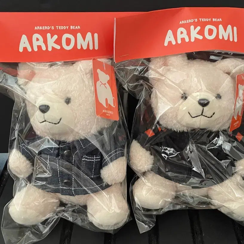 [BUNJANG] Accomi &amp; Accard Teddy Bear Museum Collaboration Limited Edition Workwear Jacket / 한정판 아코미 아커드 X 테디베어뮤지엄 콜라보 청자켓 작업복 콜렉터블 테디베어 곰인형 굿즈