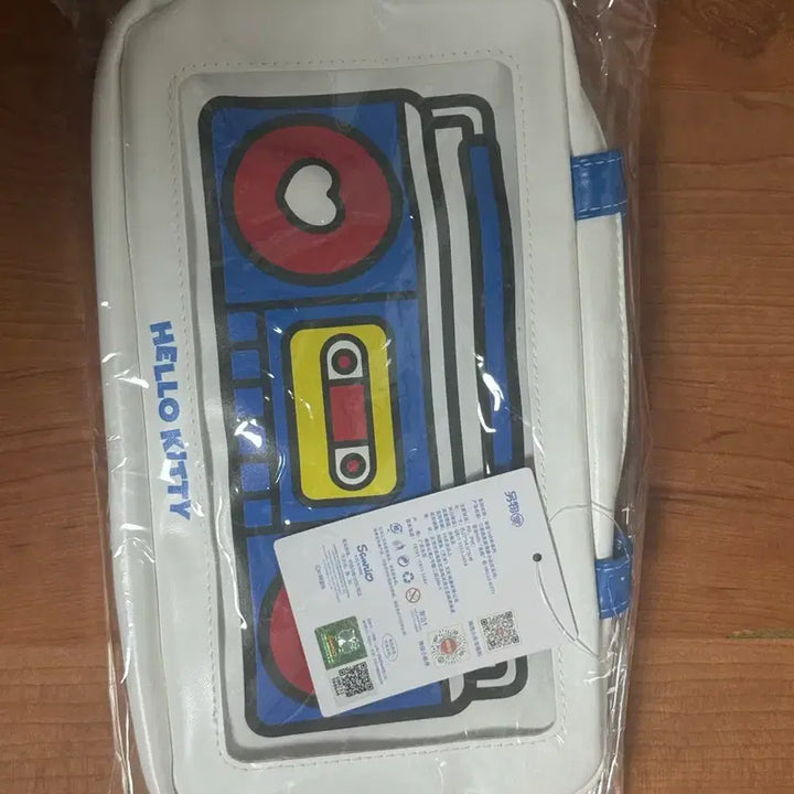 [BUNJANG] Sanrio Moesound C Prize Speaker Shape Bag - Hello Kitty Ver. / 산리오 모에사운드 쿠지 C상 스피커 모양 백 - 헬로키티 ver