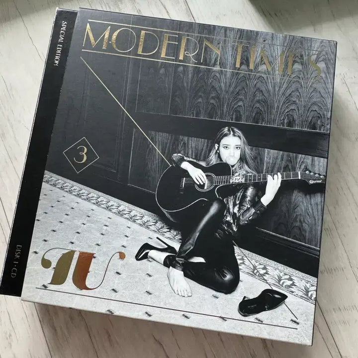 [BUNJANG] IU Modern Times Special Edition Album / 아이유(IU) Modern Times 스페셜 에디션