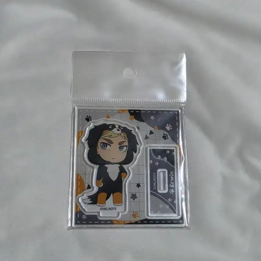 [BUNJANG] Attack on Titan Erwin Acrylic Standee (Papierre) / [미개봉]진격의거인 엘빈 아크릴 스탠드 정품 파피에루 엚뭉이