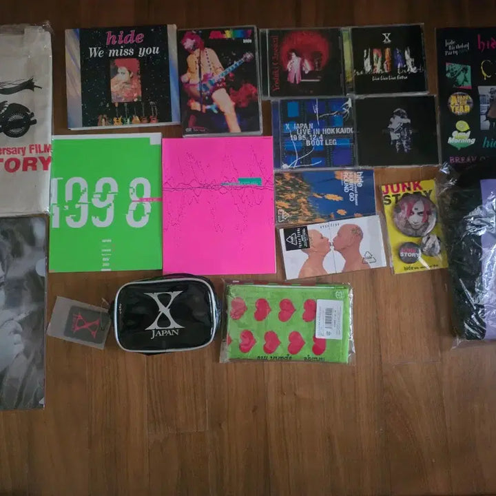 [BUNJANG] Hide (X Japan) Limited Edition CD, DVD, and Merchandise Bundle / 전부드립니다 배송료포함 히데(hide),엑스재팬(xjapan) CD,DVD, 한정 굿즈 등등